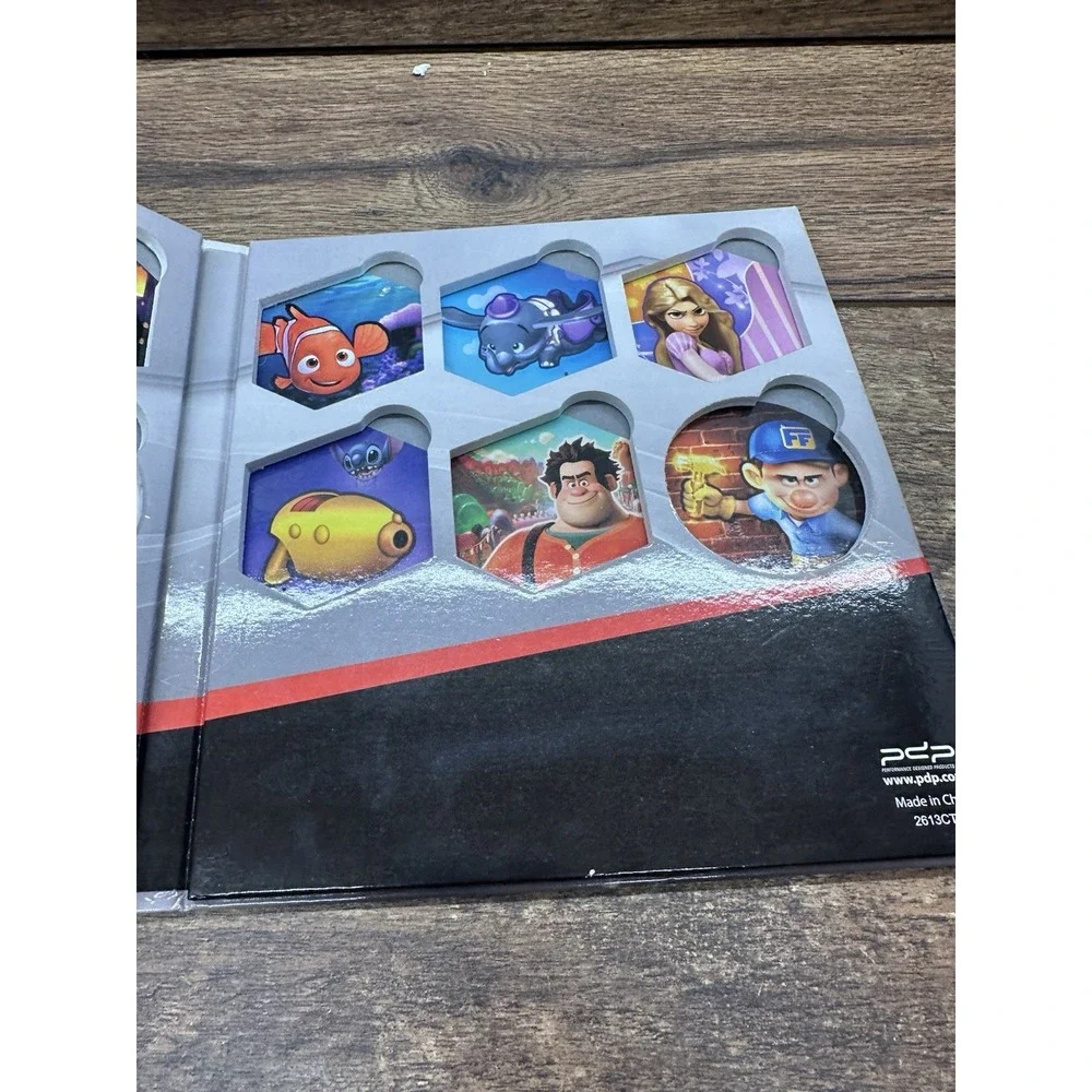 Disney Infinity Power Disc Binder. As Is